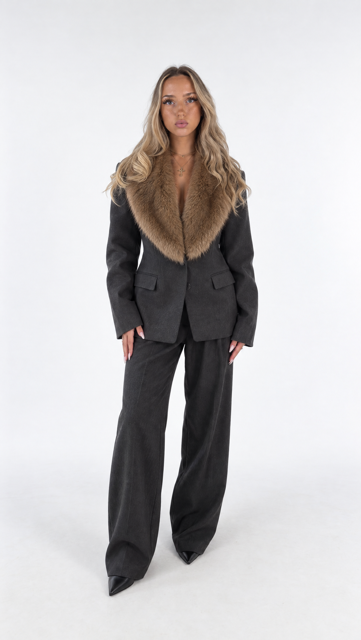 "Vera" Blazer Suit with Fur Collar
