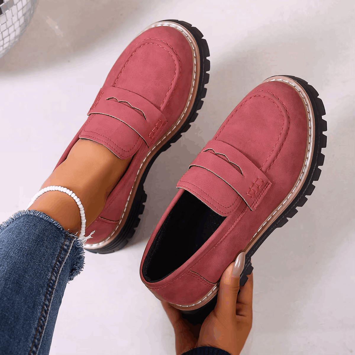 Elsa - Mocassins à semelle crantée effet daim